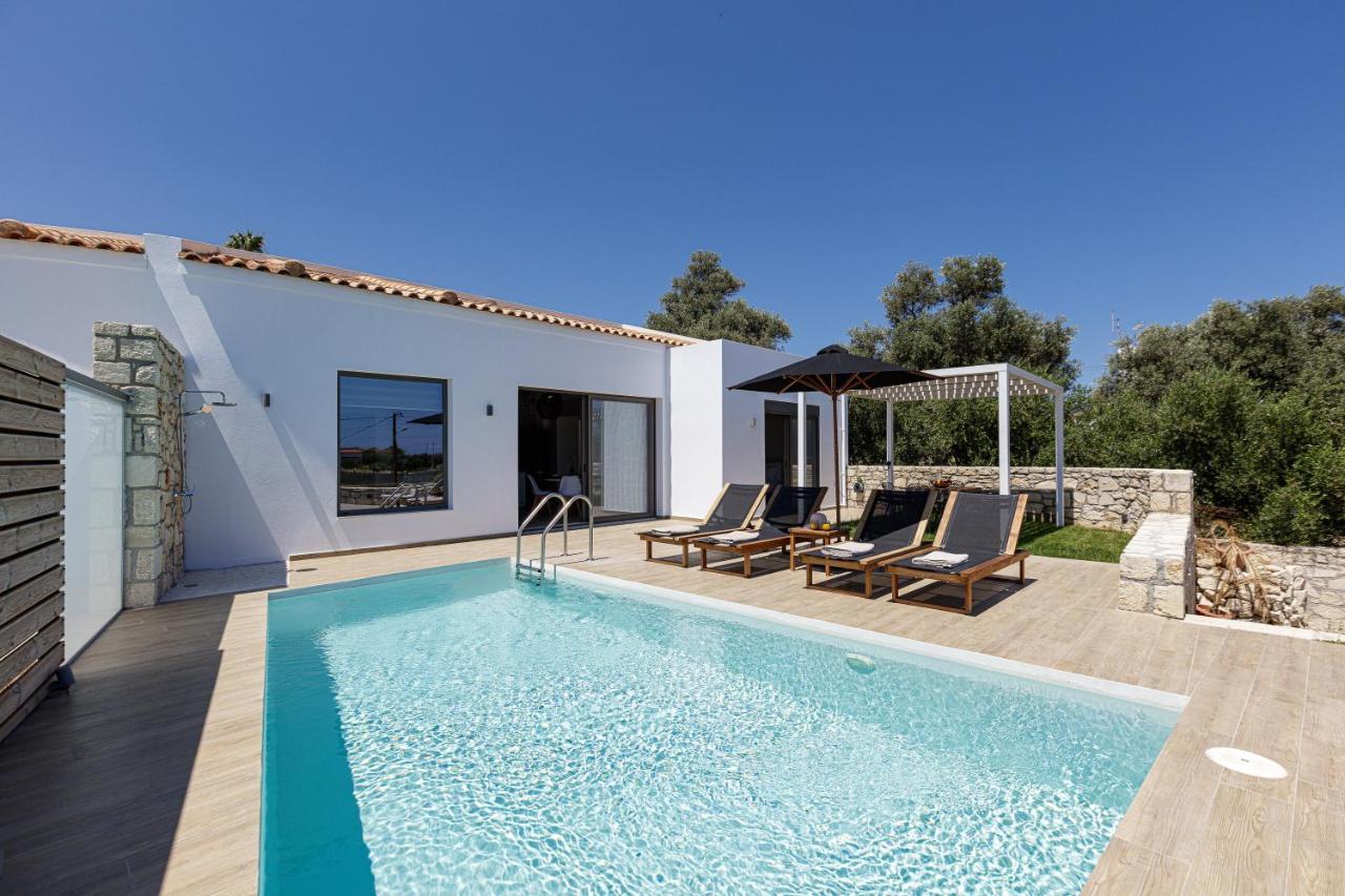 Eveland Accessible Villas Sfáka Extérieur photo