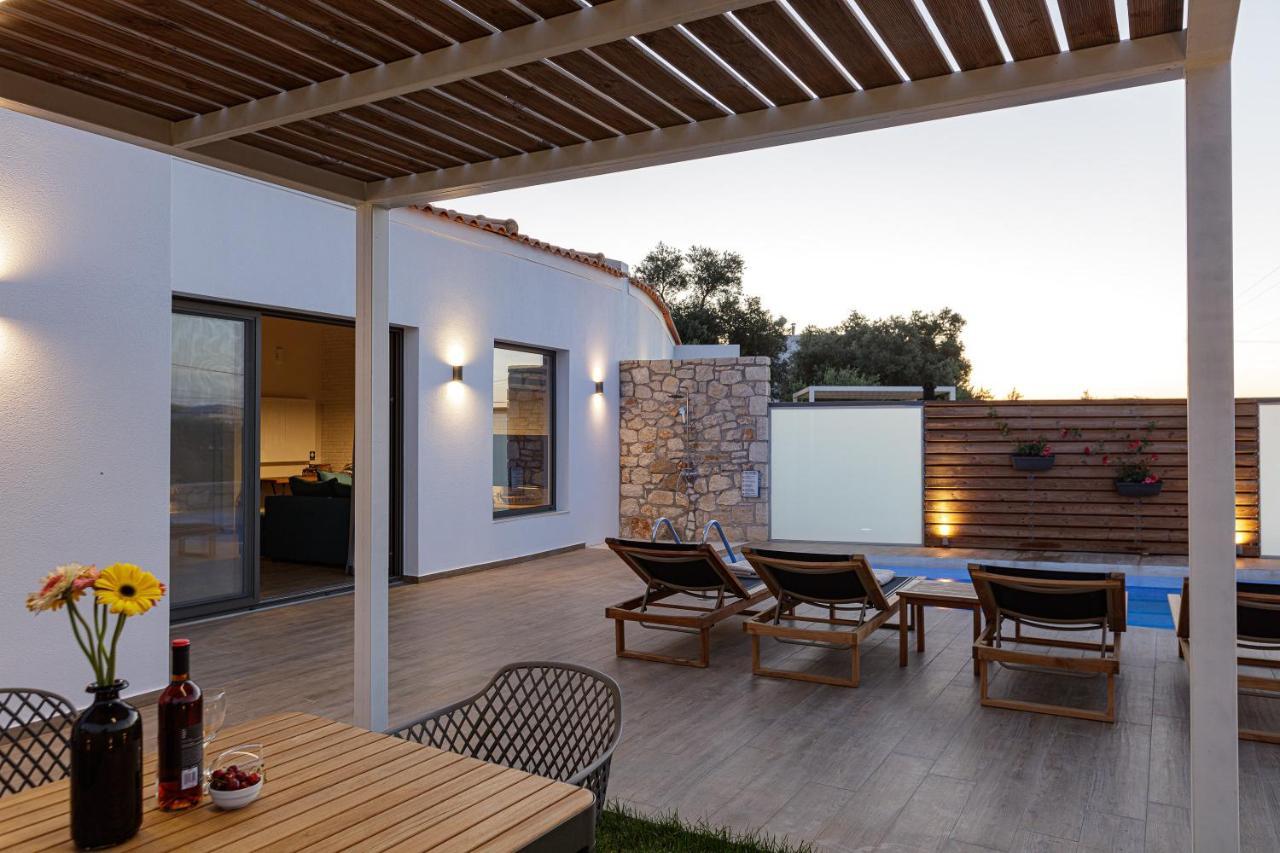 Eveland Accessible Villas Sfáka Extérieur photo